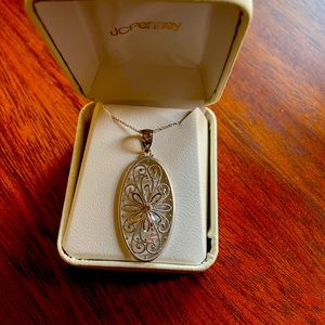 14k White gold filagree necklace, NWT